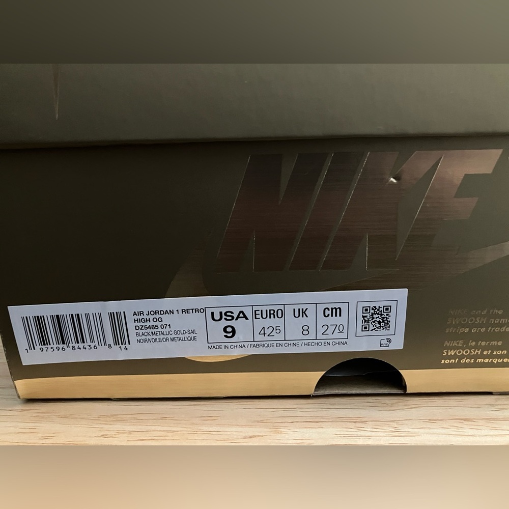 Nike Air Jordan 1 Retro OG High Black & Gold Shoes BRAND NEW Sneakers OG All! - Picture 6 of 8